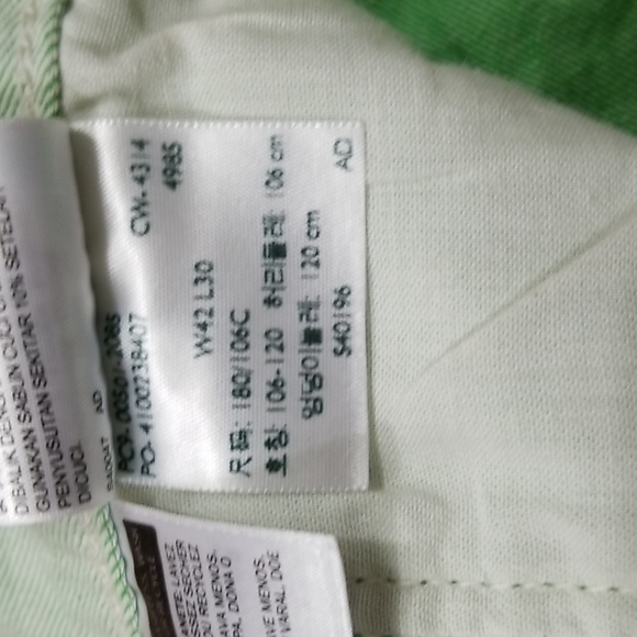 Levis 501 Jean's  42 X 30 - Picture 6 of 7